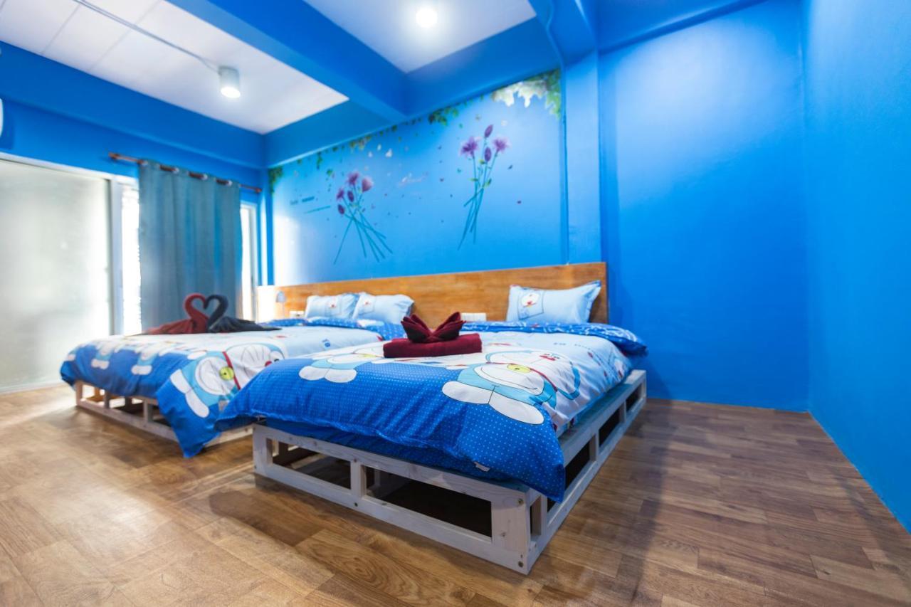 Firefly Phuket Hotel Patong Exterior foto